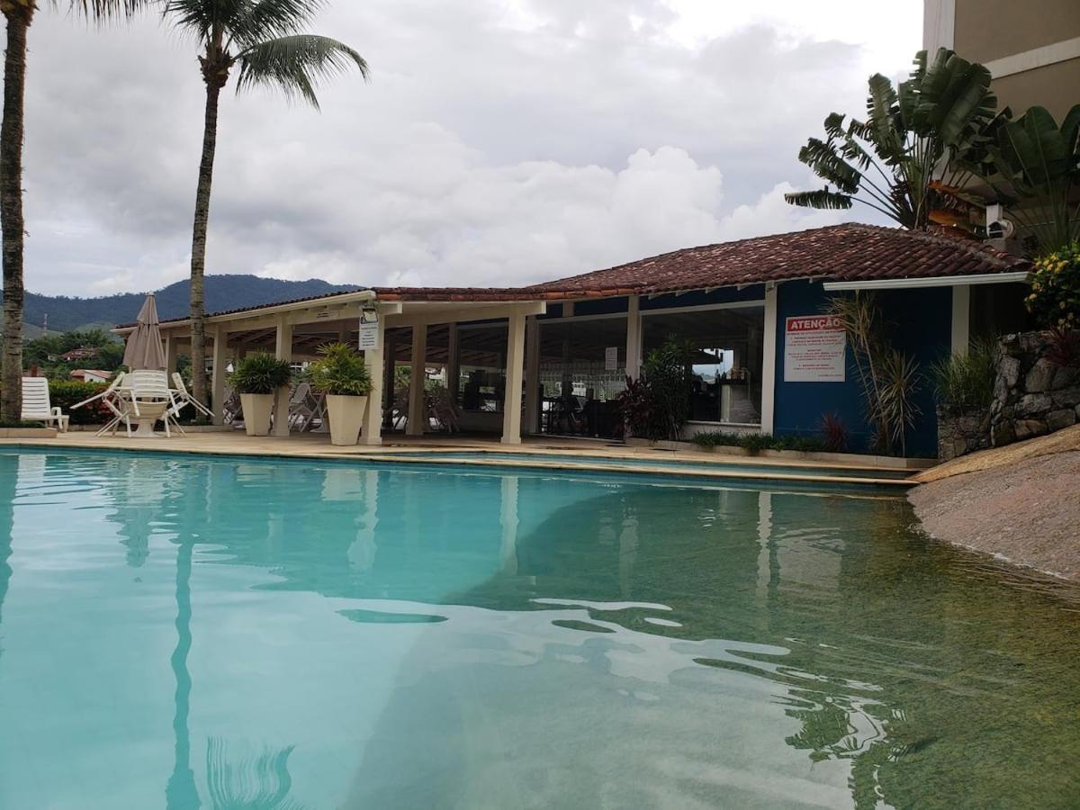 Condomínio com piscina, churrasqueira, sauna e MARINA P LANCHA - WiFi 200Mbps - 1qt e sala com 2 ar condicionados Angra dos Reis Exterior foto