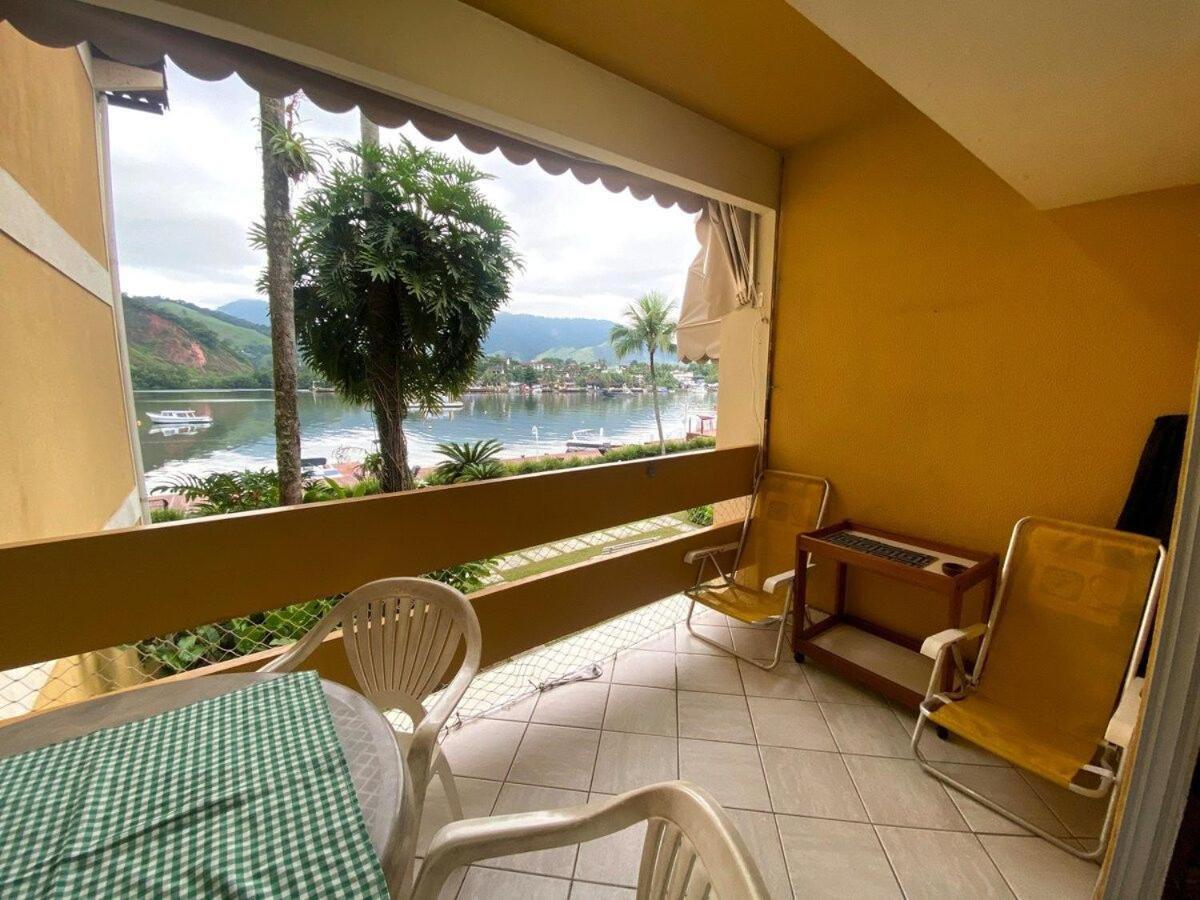 Condomínio com piscina, churrasqueira, sauna e MARINA P LANCHA - WiFi 200Mbps - 1qt e sala com 2 ar condicionados Angra dos Reis Exterior foto